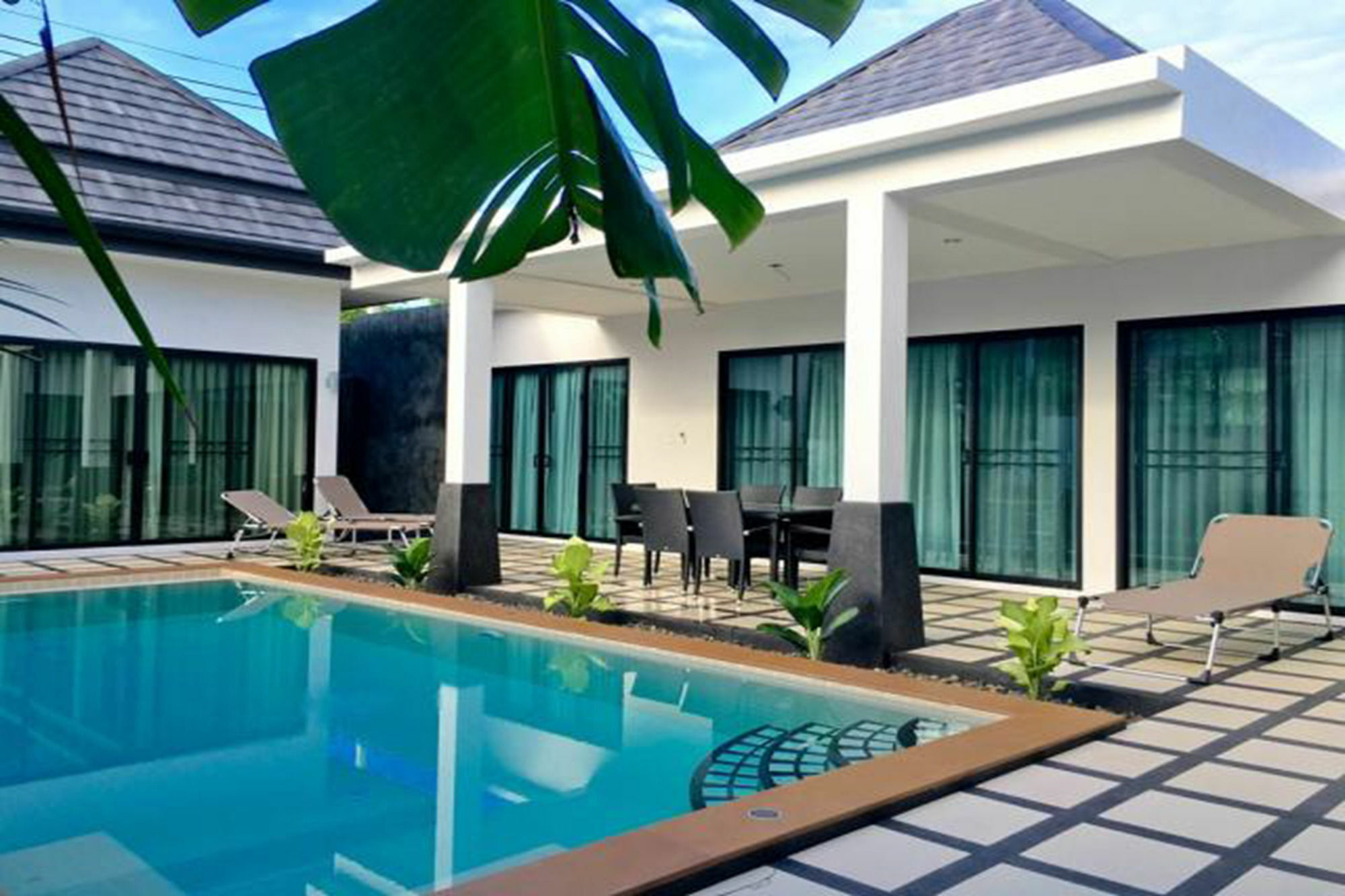 Clos Vougeot Villa By G Estate Rawai المظهر الخارجي الصورة